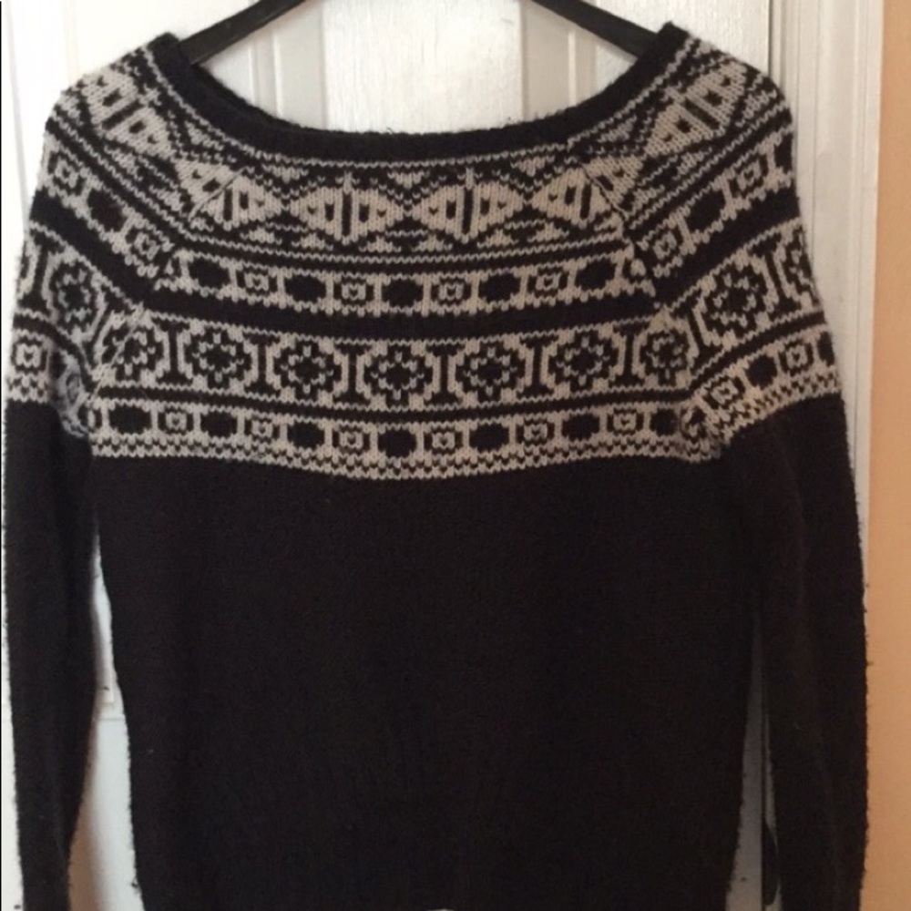 black and white knit sweater